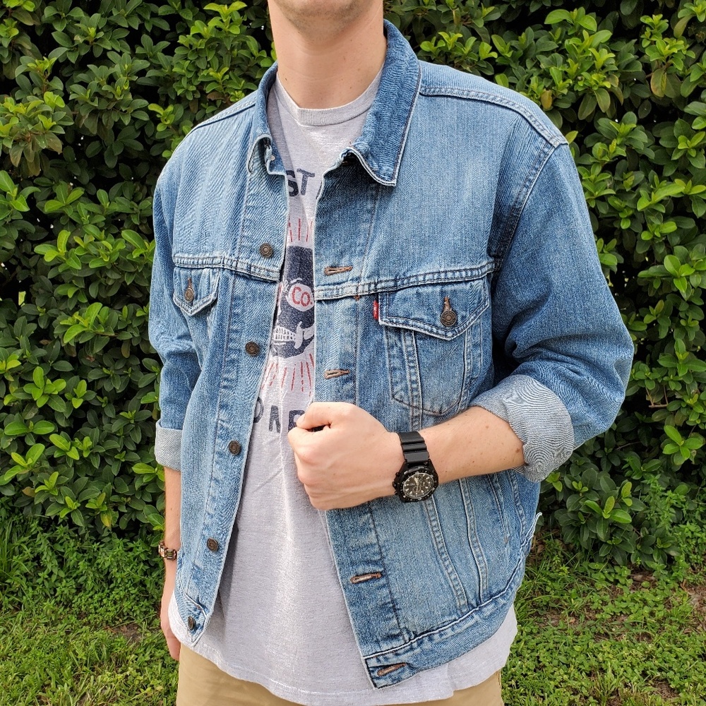 Levi's Light Wash Denim Trucker Jacket SOLD